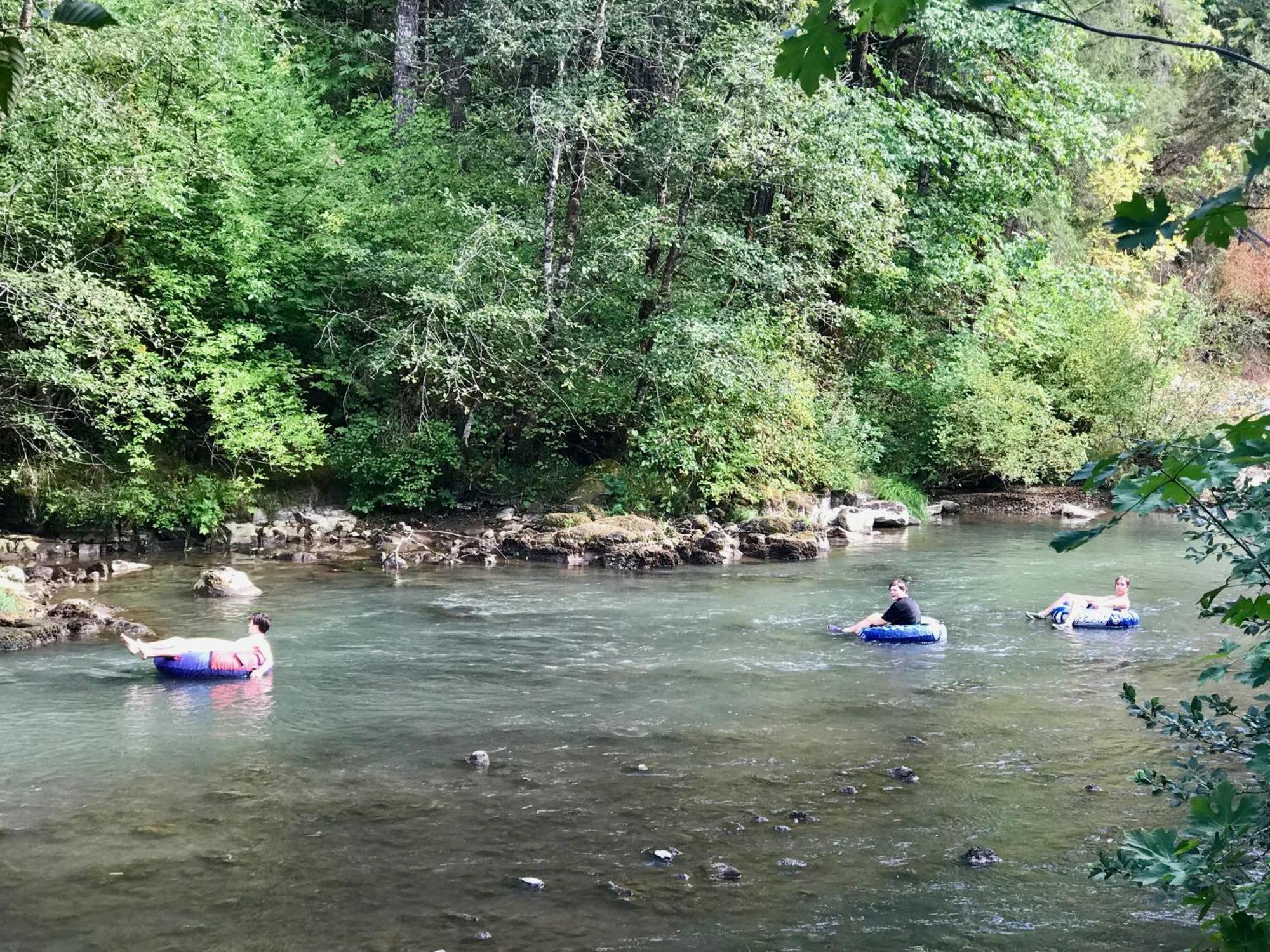 Mckenzie River Mountain Resort Blue River Экстерьер фото